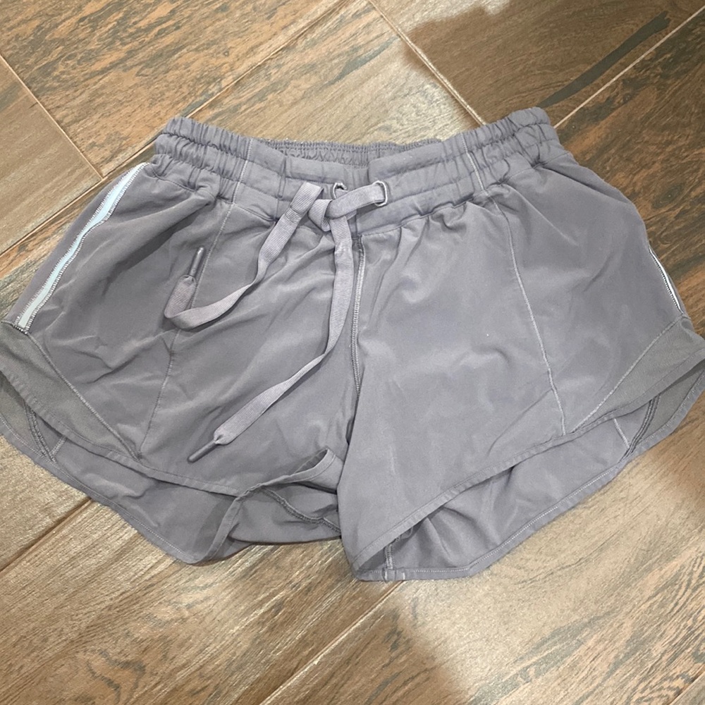 Lululemon shorts hotty hot short LONG size 6
